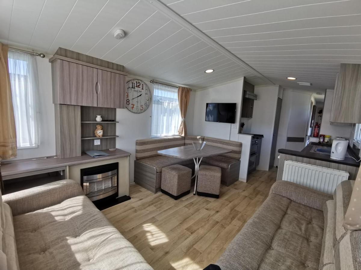 The Beach Retreat, Lido Beach, Prestatyn Exterior foto